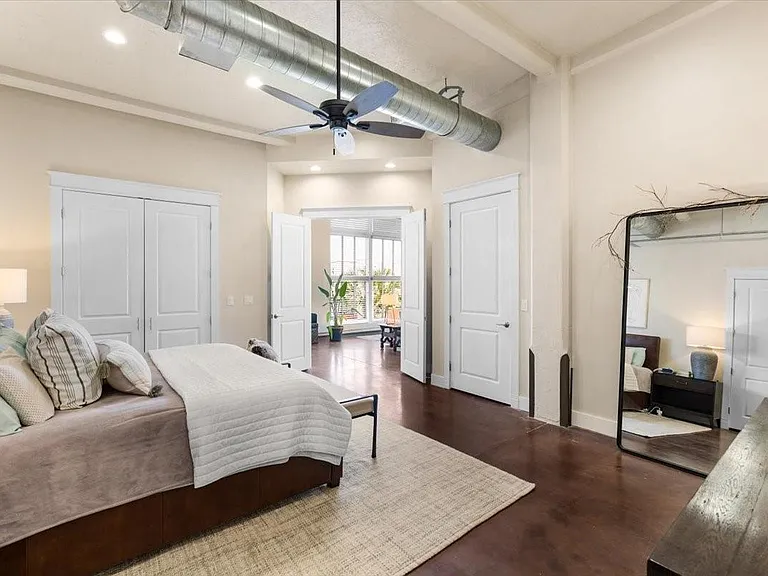 2504 Church St #2 — Photo 7