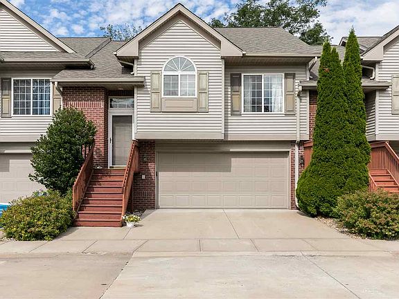 2nd image of 110 David Lee Ct