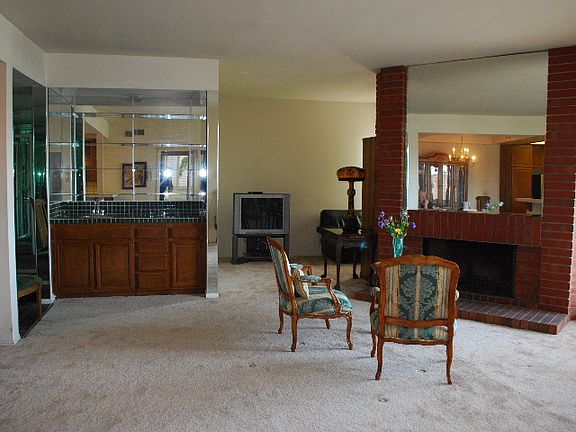 5th image of 2323 S Bentley Ave APT 202