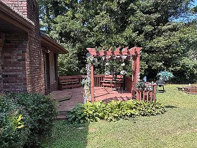 79 Duncan Ct — Photo 16