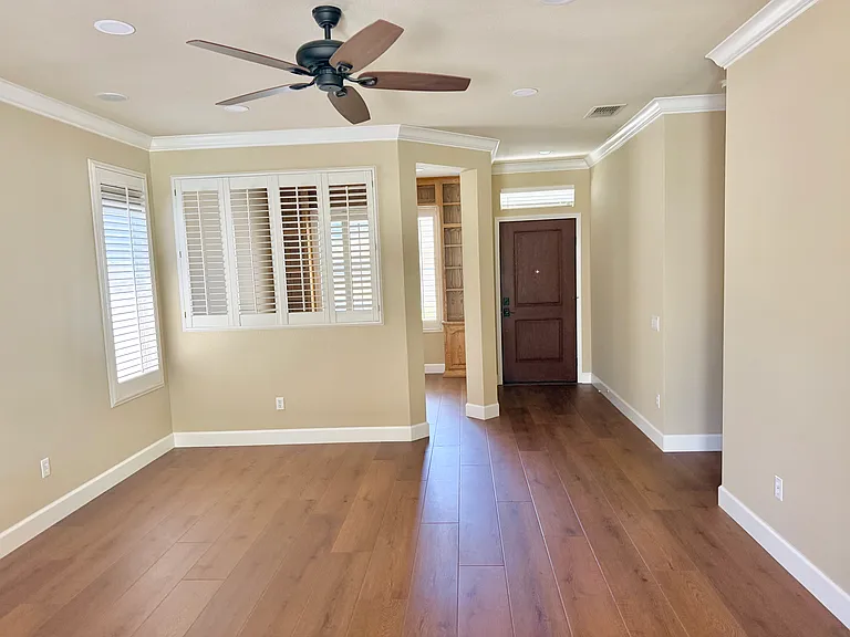 6072 Buckskin Ln — Photo 2