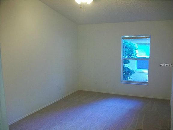 5th image of 1560 Woodstone Dr