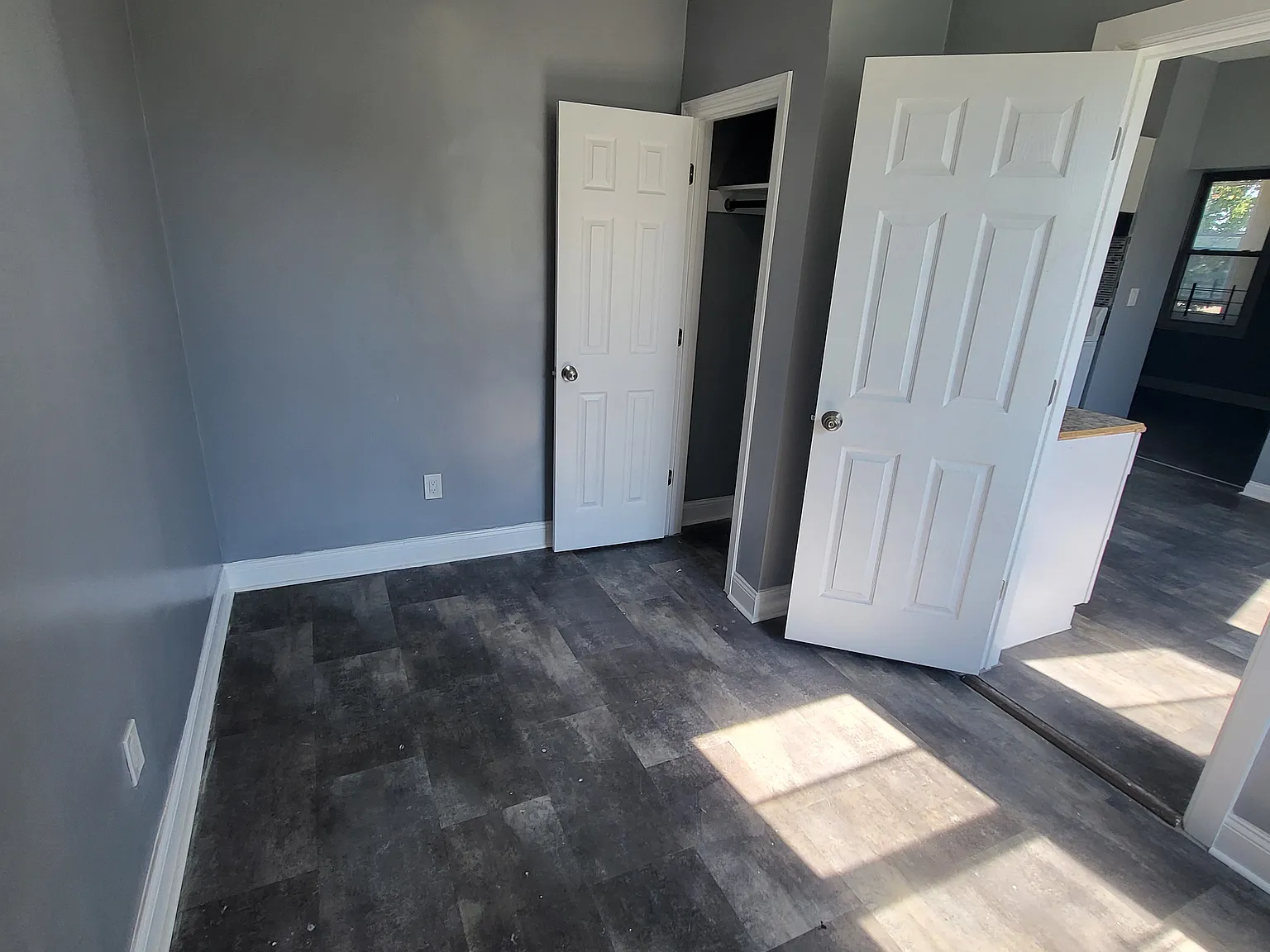 2 bed, 750 sqft, $2,800 — Photo 4