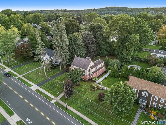 4th image of 101 Ridgewood Road