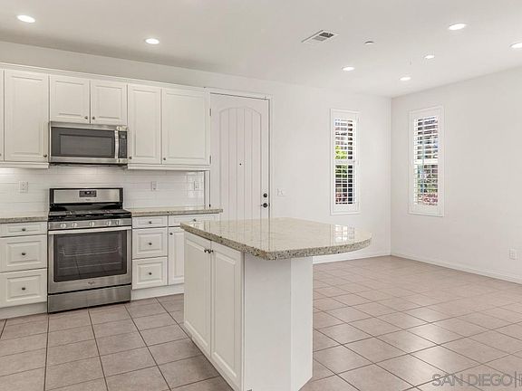 5th image of 16075 Veridian Cir #1