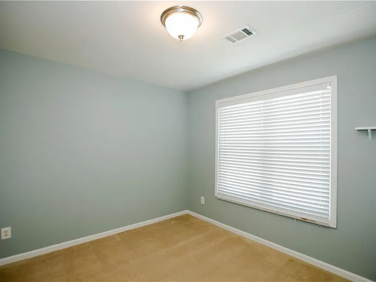 1005 Landover Xing — Photo 41