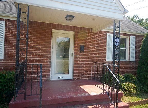 2nd image of 2511 Ravenwood Ave NW