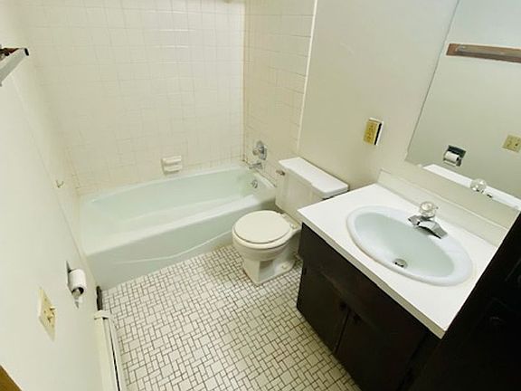5th image of 1914 Basten St #4