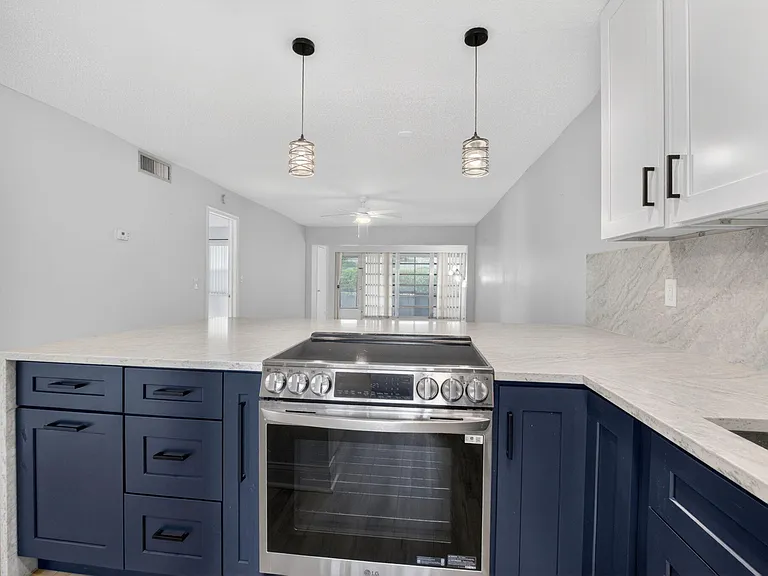 2401 Del Aire Blvd #101 — Photo 12