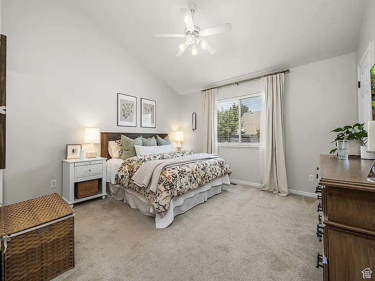 3090 W Davencourt Loop — Photo 1