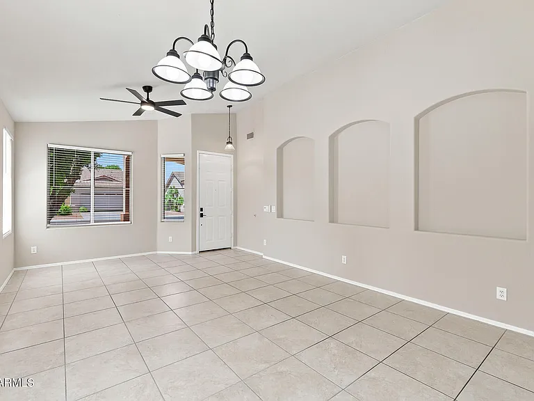 1402 E Shannon St — Photo 4
