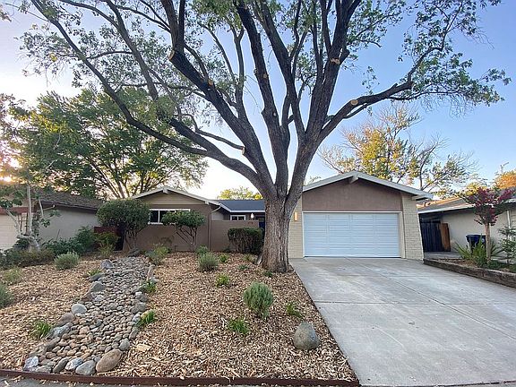 3rd image of 6776 Bodine Cir
