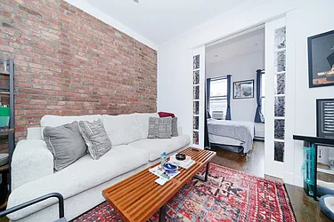 Rented by Living New York