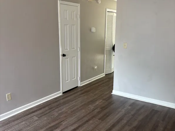 1812 Orange Grove Rd #19, Hillsborough, NC 27278