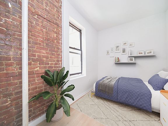 3rd image of 434 E 76th St APT 19