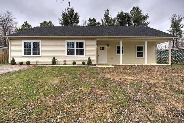 1st image of 2325 Wilson Ln