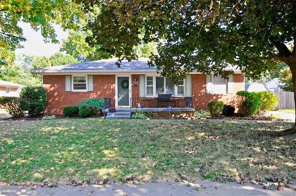 5868 Nash Ln photo 1