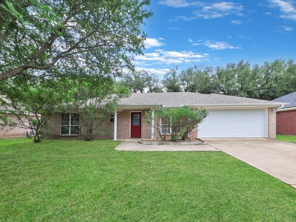 42 Buttercup Loop, Morgans Pt Resort, TX 76513