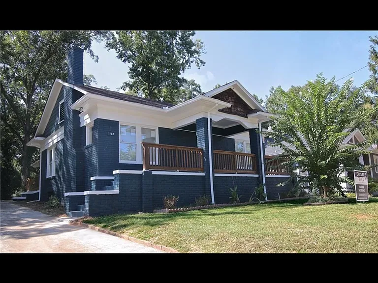1163 Oakland Dr SW — Photo 17