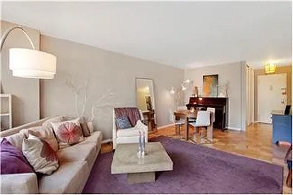 Sold by Barak Realty | media 20