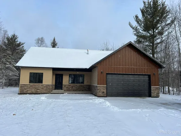 6042 Dillexie Ln, Manistique, MI 49854