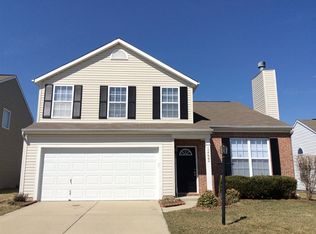 12222 Carriage Stone Dr, Fishers, IN