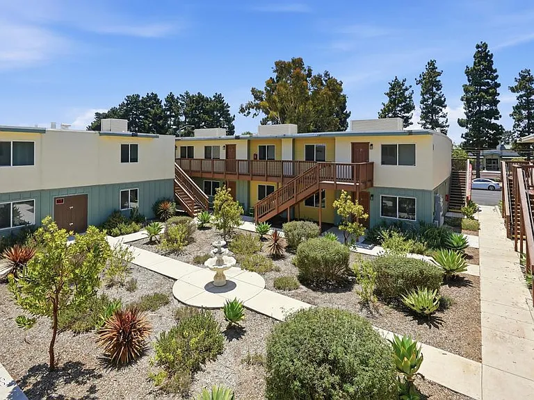 1009 E Jones St #330 — Photo 3