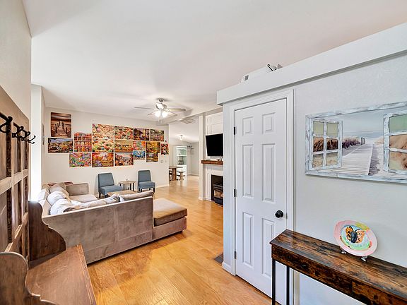 5th image of 15111 Calle Los Elegantes
