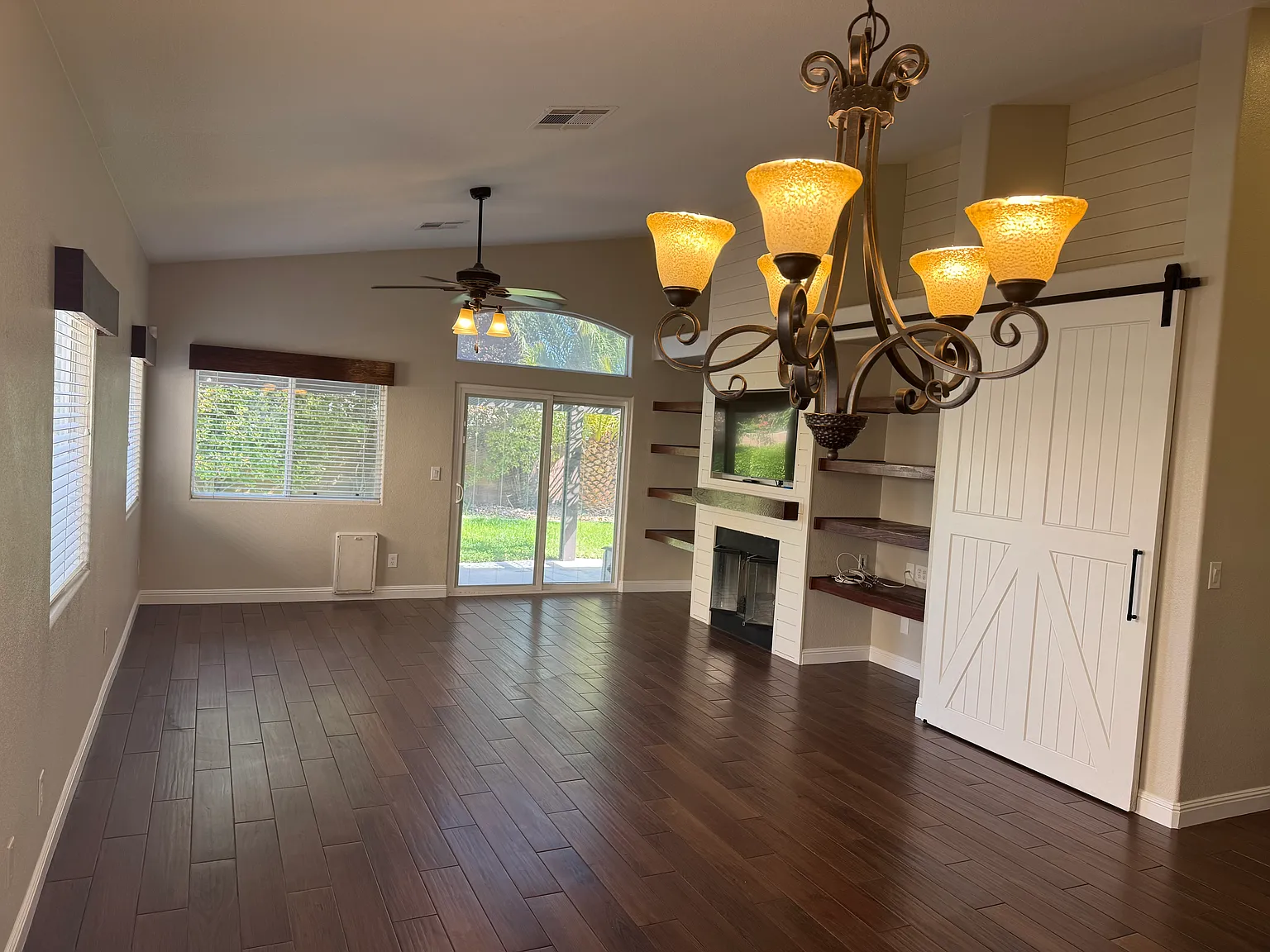 3 bed, 1508 sqft, $2,400 — Photo 2