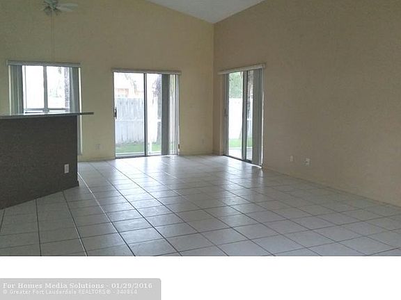 3rd image of 10645 Lago Welleby Dr
