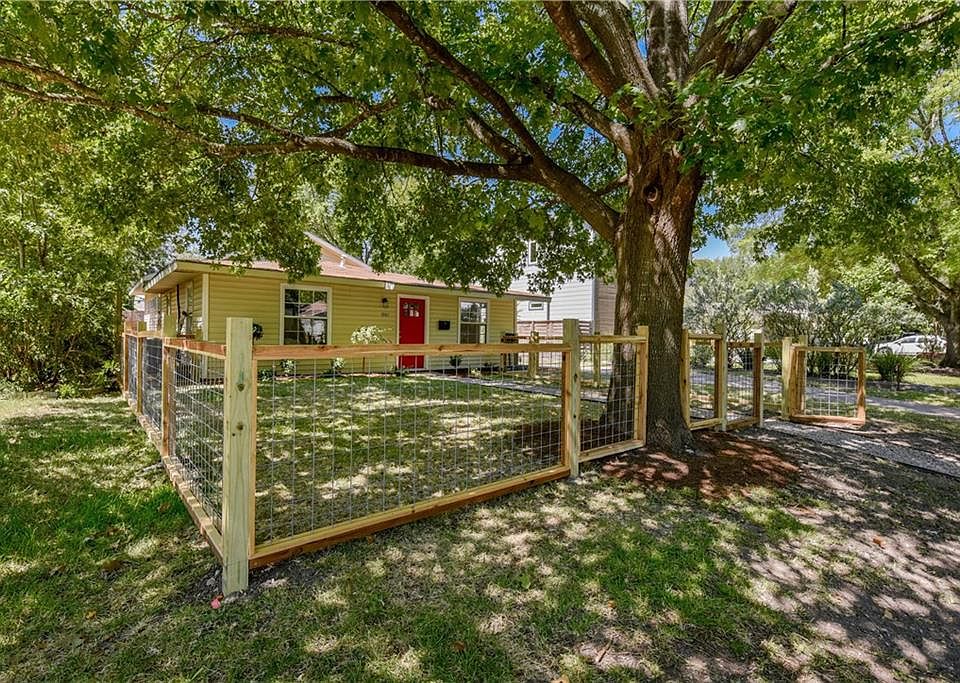 1st image of 1907 Pasadena Dr #1