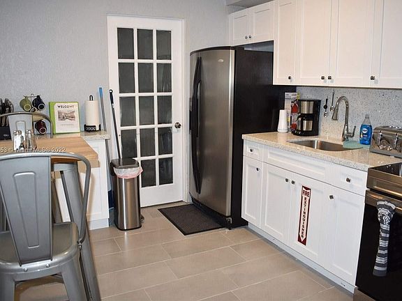 4th image of 1304 NW 1st Ave #0