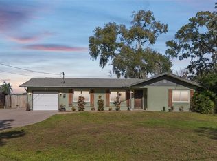 34037 Woodland Cir, Dade City, FL 33523