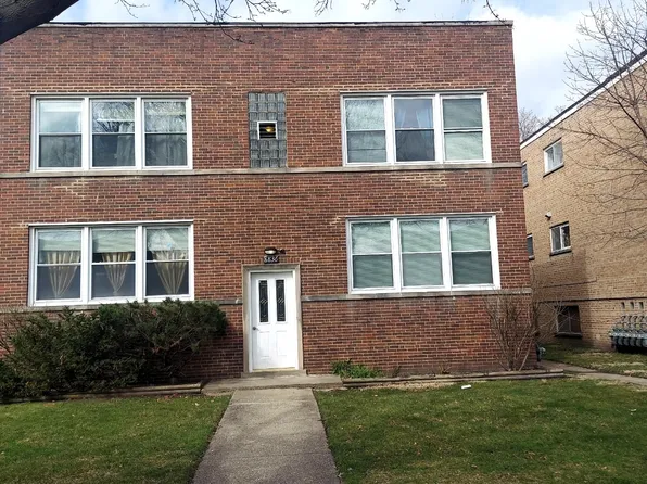 8836 Bronx Ave, Skokie, IL 60077