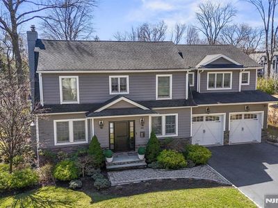 46 Sussex Rd, Tenafly, NJ, 07670