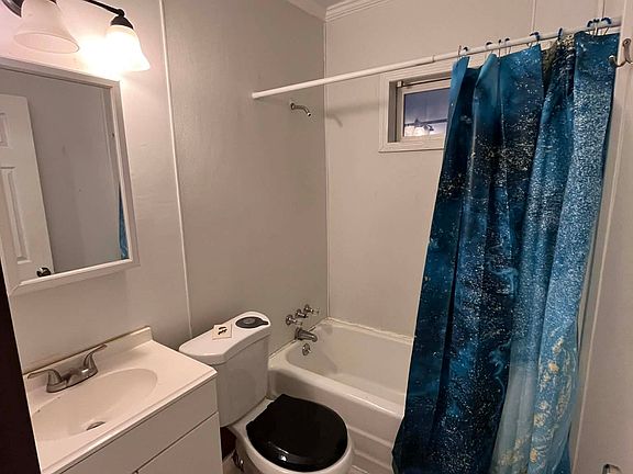 3rd image of 3817 Leopold Ave #1