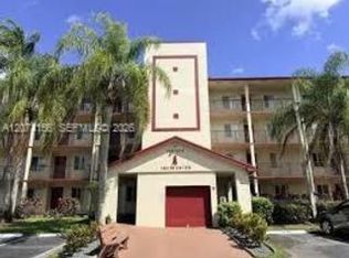 1600 SW 127th Way, Hollywood, FL 33027