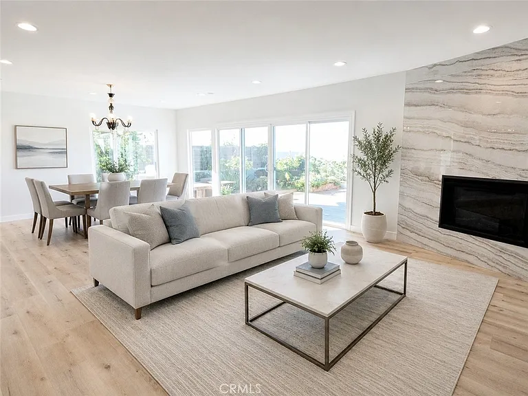 341 Avenida Atezada — Photo 3