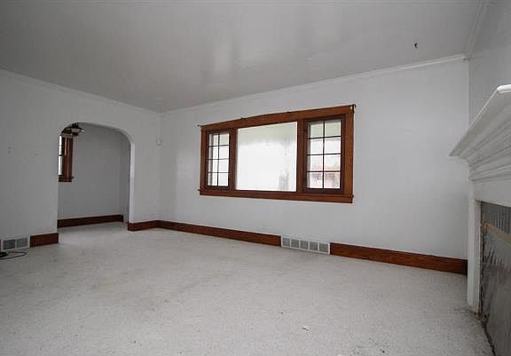 3rd image of 4313 Helena Ave