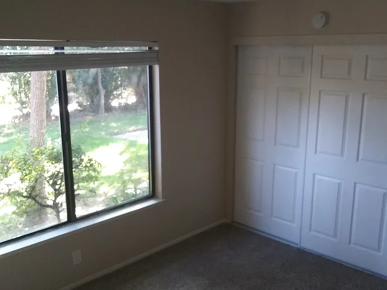 Arden Fair Apartments — Photo 31