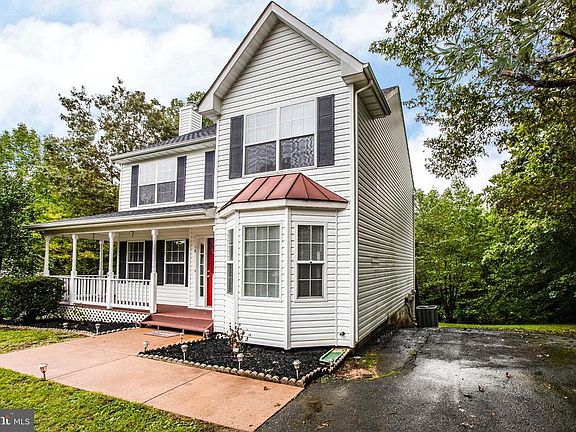 2nd image of 16 Plumosa Dr