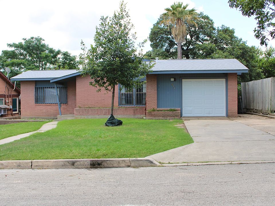 1st image of 922 Linda Lou Dr