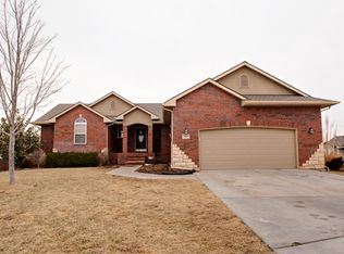 511 E Scott Dr, Augusta, KS 67010