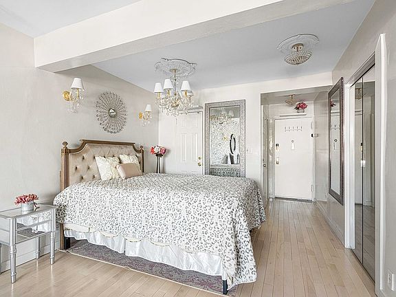 2nd image of 130 Hicks St APT 6A