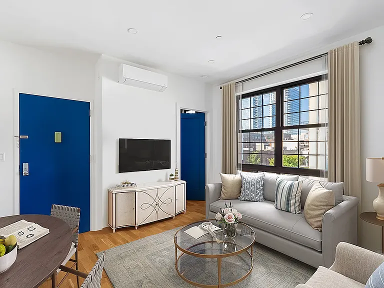 157 Wythe Ave #4A — Photo 3