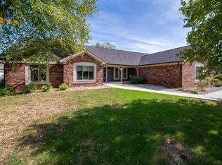 2259 Willow Lake Dr, Greenwood, IN 46143