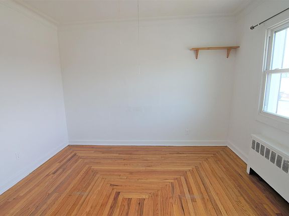 5th image of 867 Milligan Ln APT A