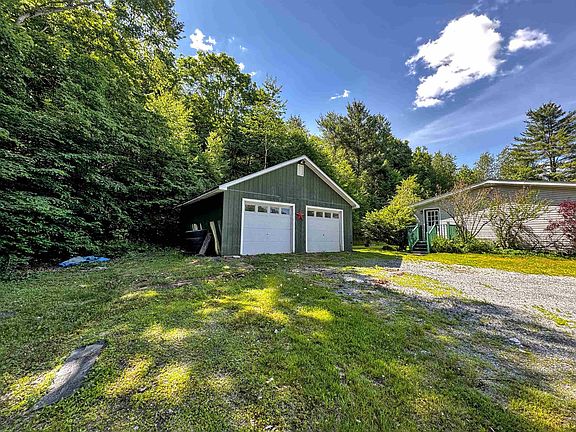 3rd image of 219 Shamrock Hill
