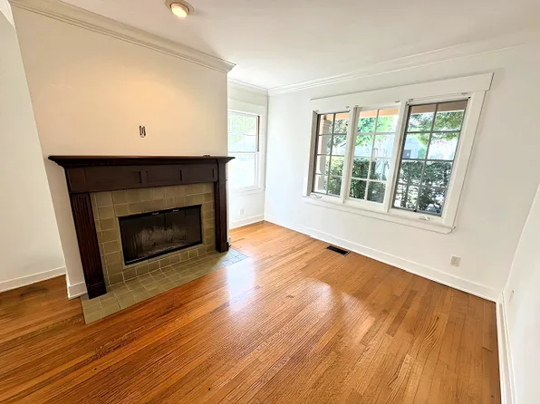 616 N Beachwood Dr #1, Los Angeles, CA 90004