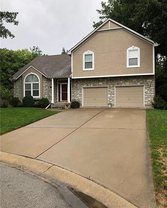 1st image of 2600 S Seminole Ct